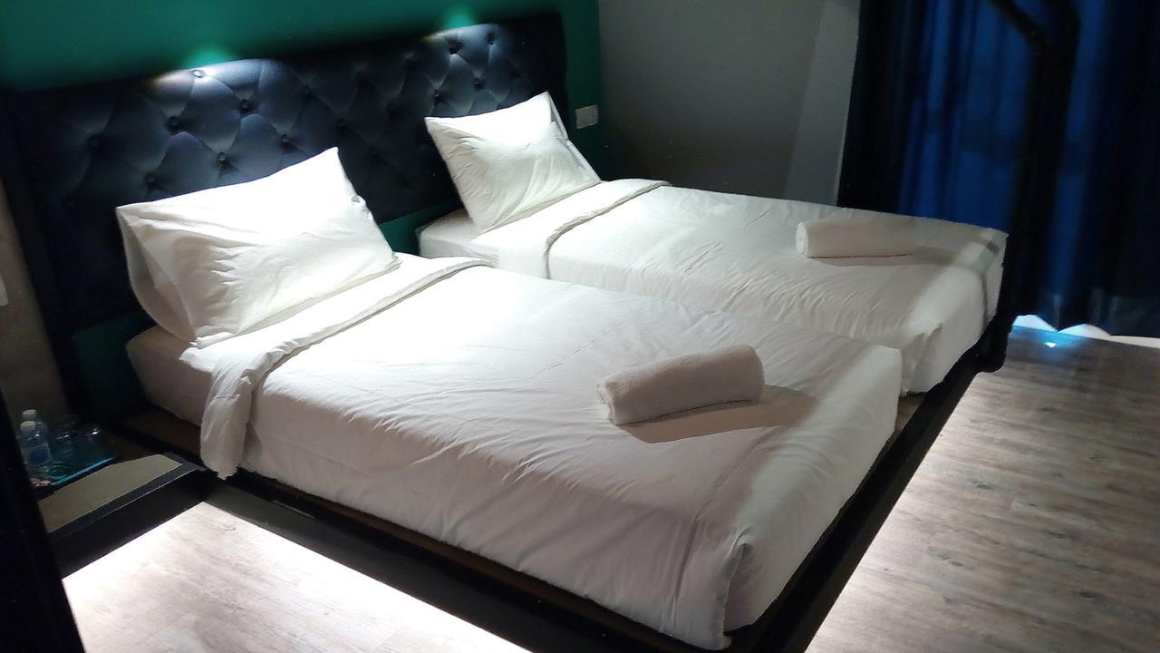 Tube Hotel Klebang Melaka Номер фото