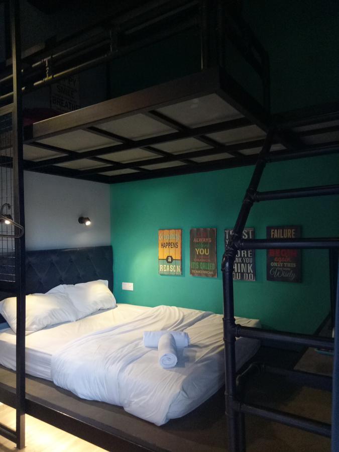 Tube Hotel Klebang Melaka Екстер'єр фото