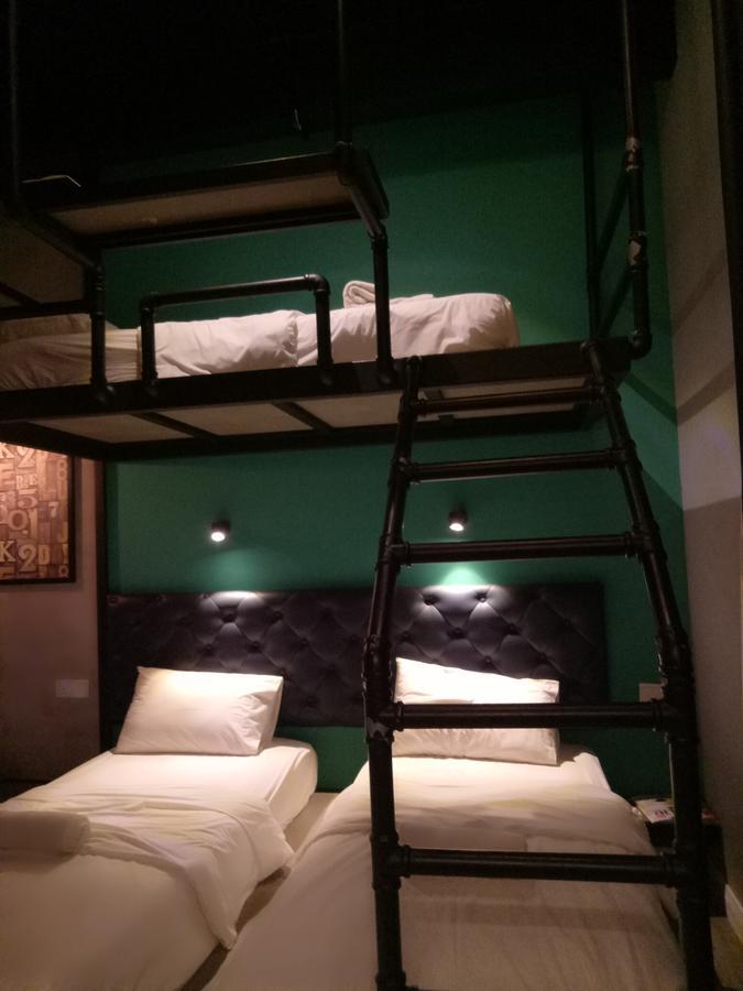 Tube Hotel Klebang Melaka Екстер'єр фото