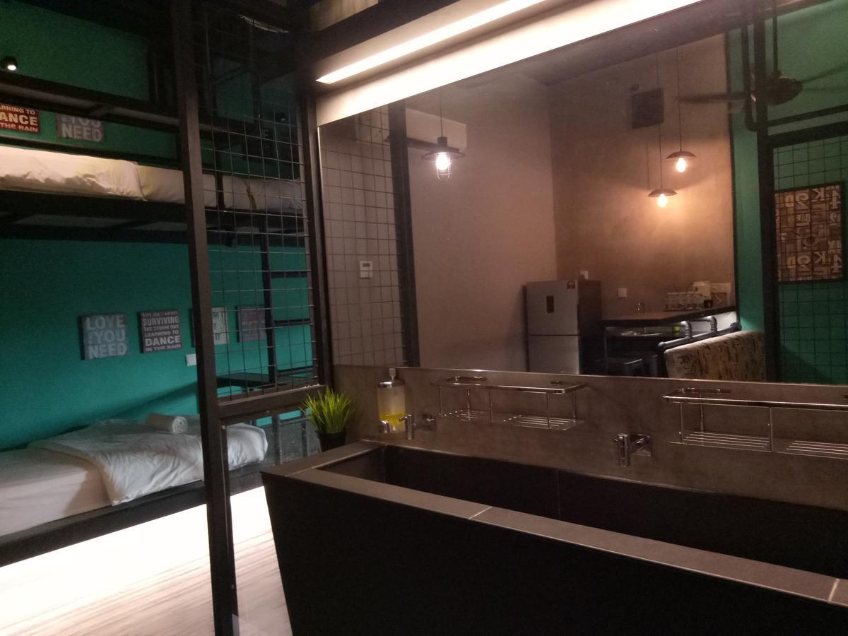 Tube Hotel Klebang Melaka Екстер'єр фото