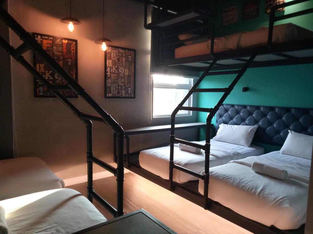 Tube Hotel Klebang Melaka Екстер'єр фото
