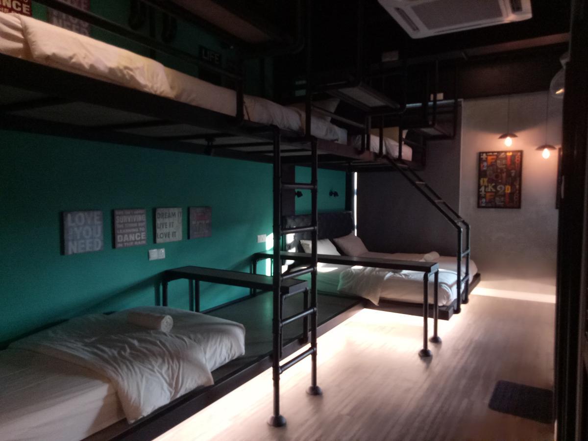 Tube Hotel Klebang Melaka Екстер'єр фото