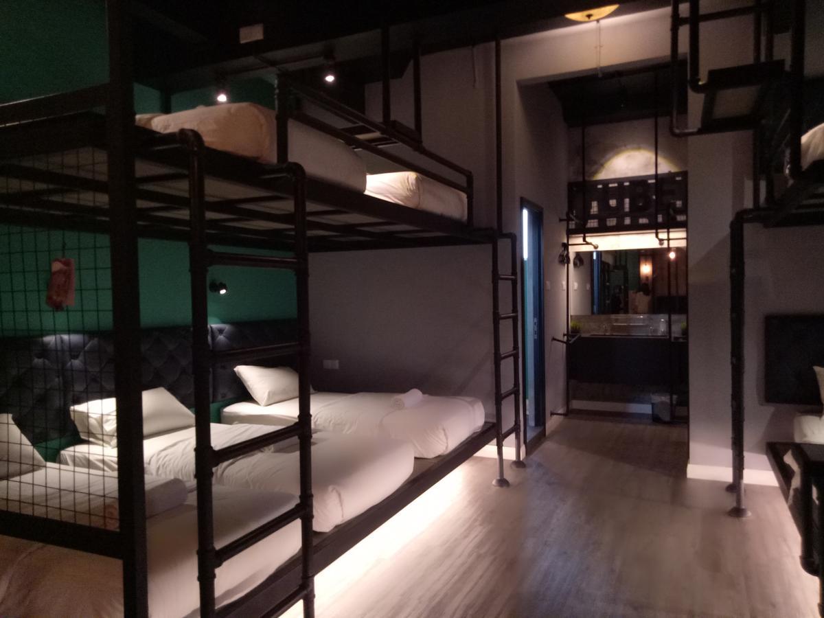 Tube Hotel Klebang Melaka Екстер'єр фото