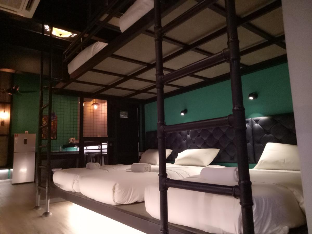 Tube Hotel Klebang Melaka Екстер'єр фото